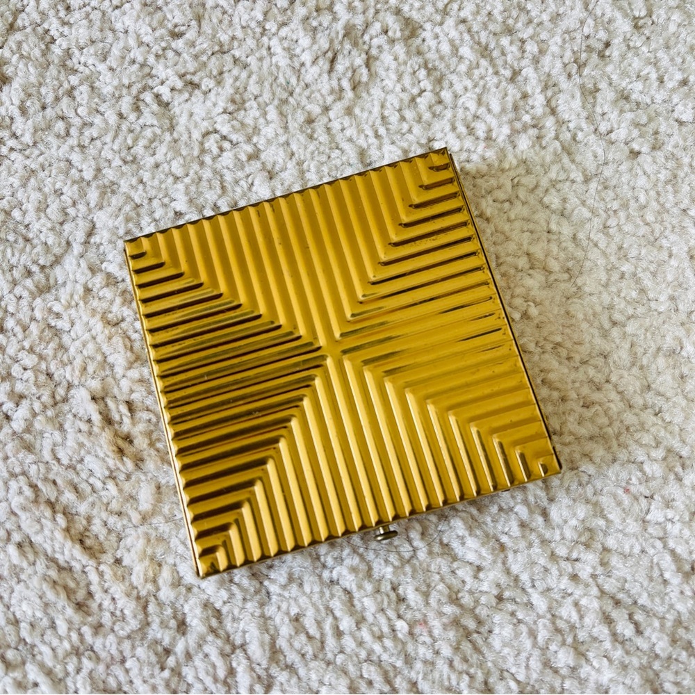 Vintage Dorset Fifth Ave Art decor gold plated compact box